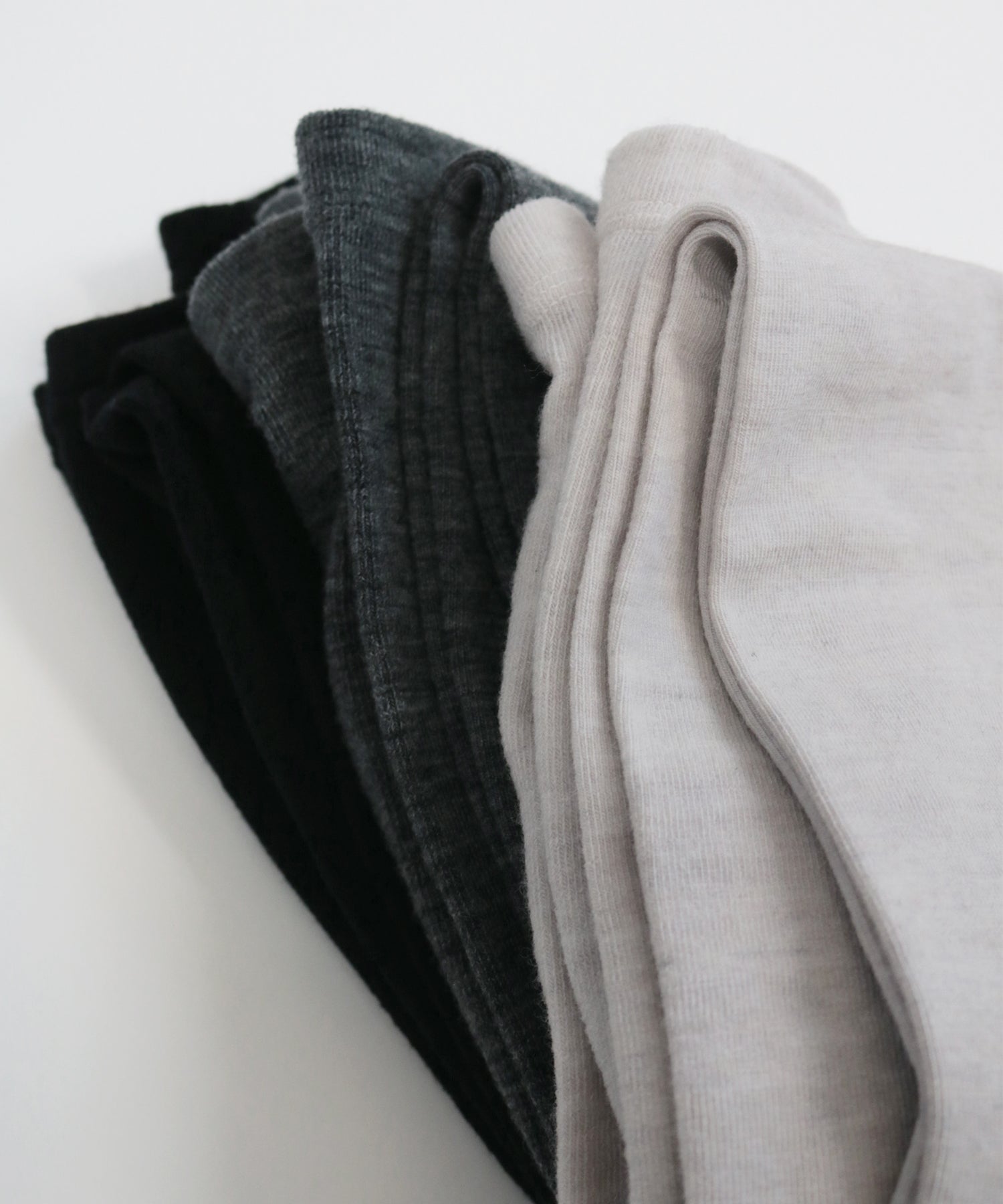 【1P】メリノウールを使ったなめらかベタ編みタイツ