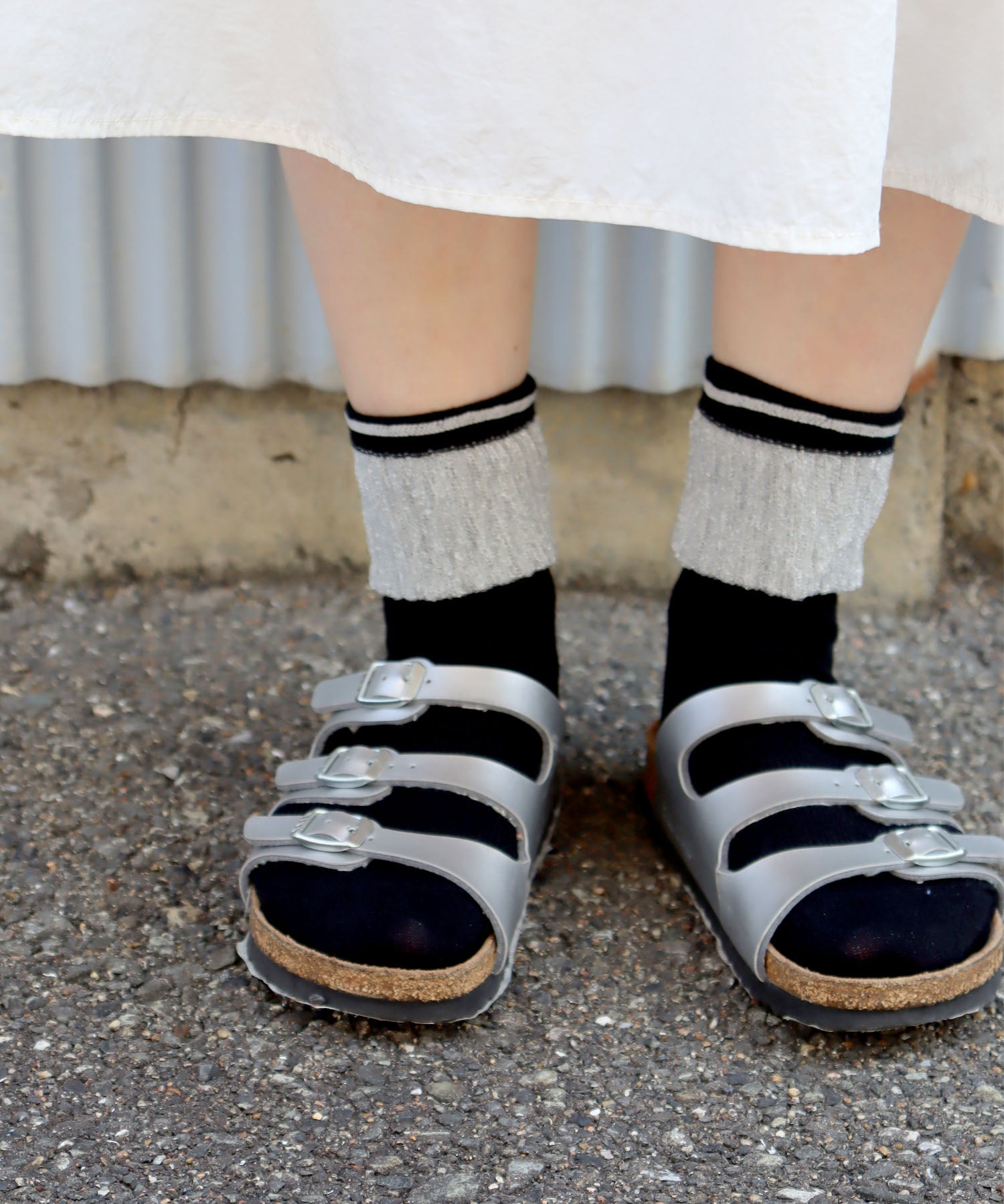 〈TIME SALE〉【2足組】シャイニーフリル ショートソックス