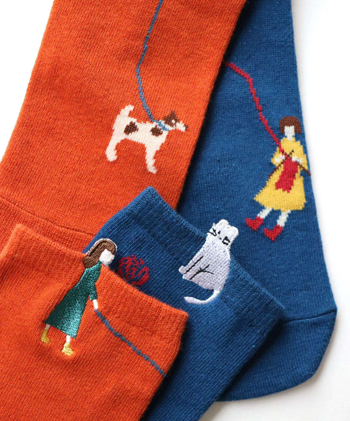 【2足セット】休日のひととき はみ出し刺繍 ショートソックス