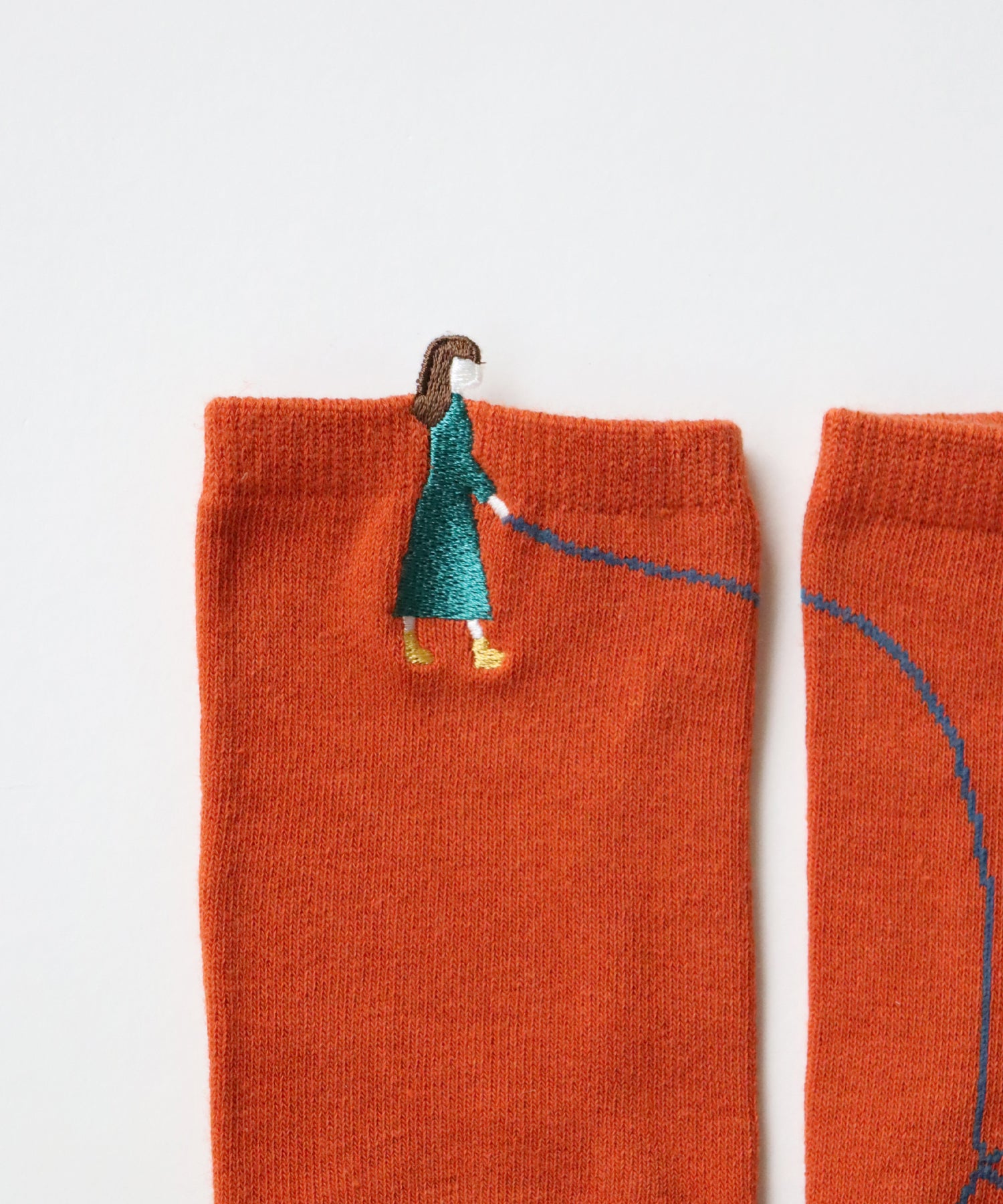 【2足セット】休日のひととき はみ出し刺繍 ショートソックス