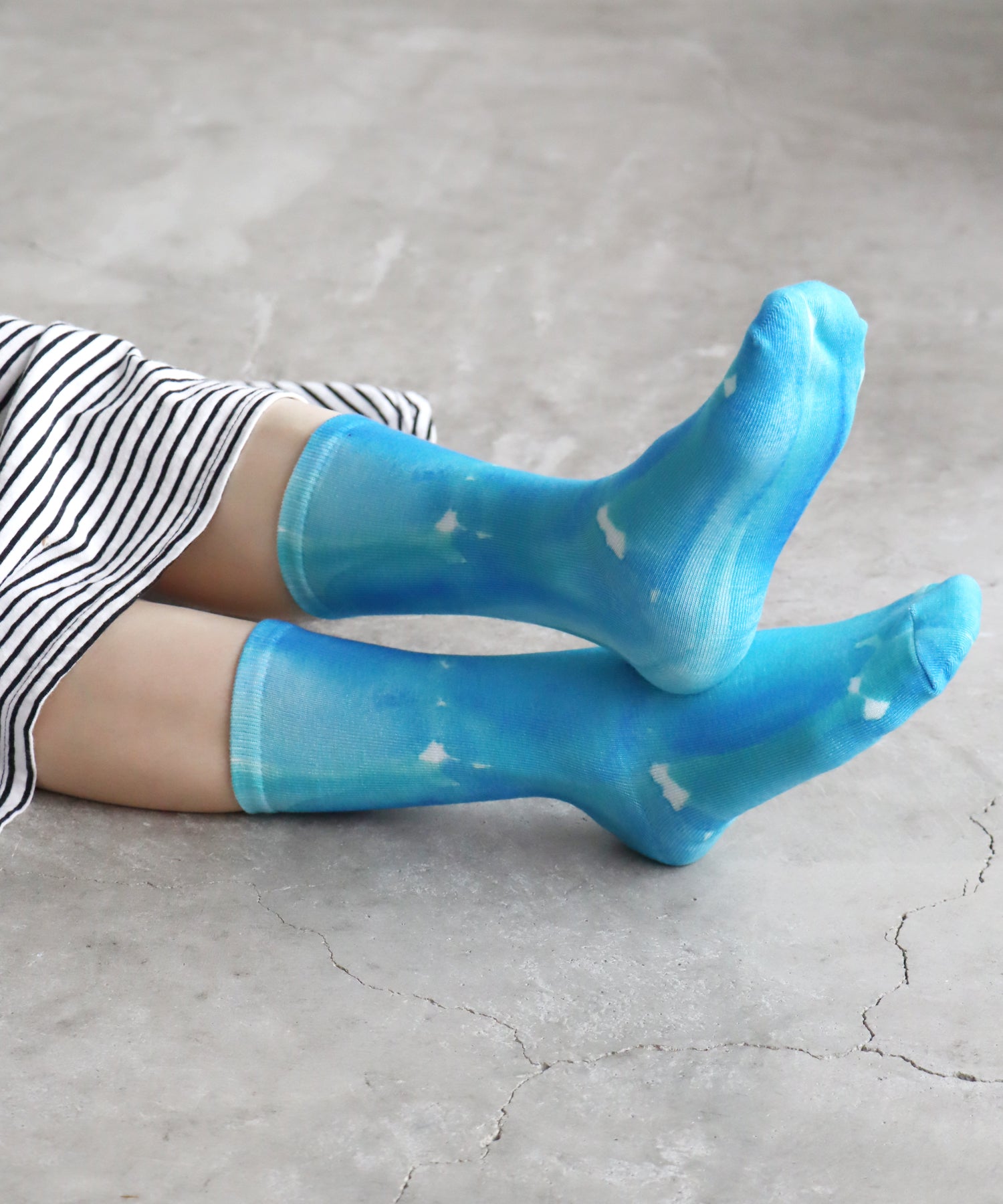 〈TIME SALE〉【2足組】青のねむり色のめざめ プリント クルーソックス