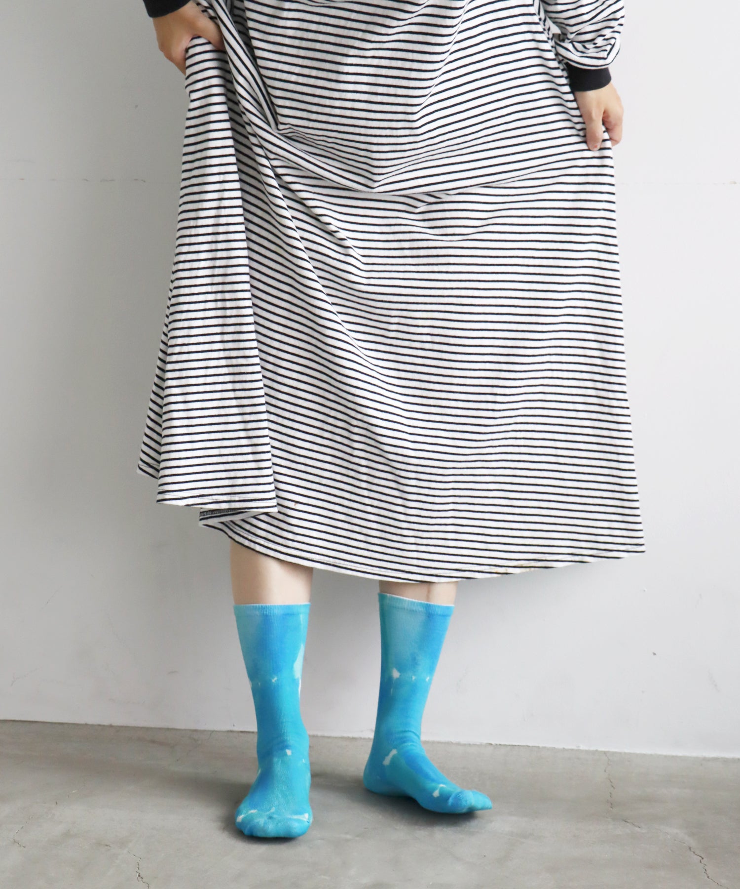 〈TIME SALE〉【2足組】青のねむり色のめざめ プリント クルーソックス