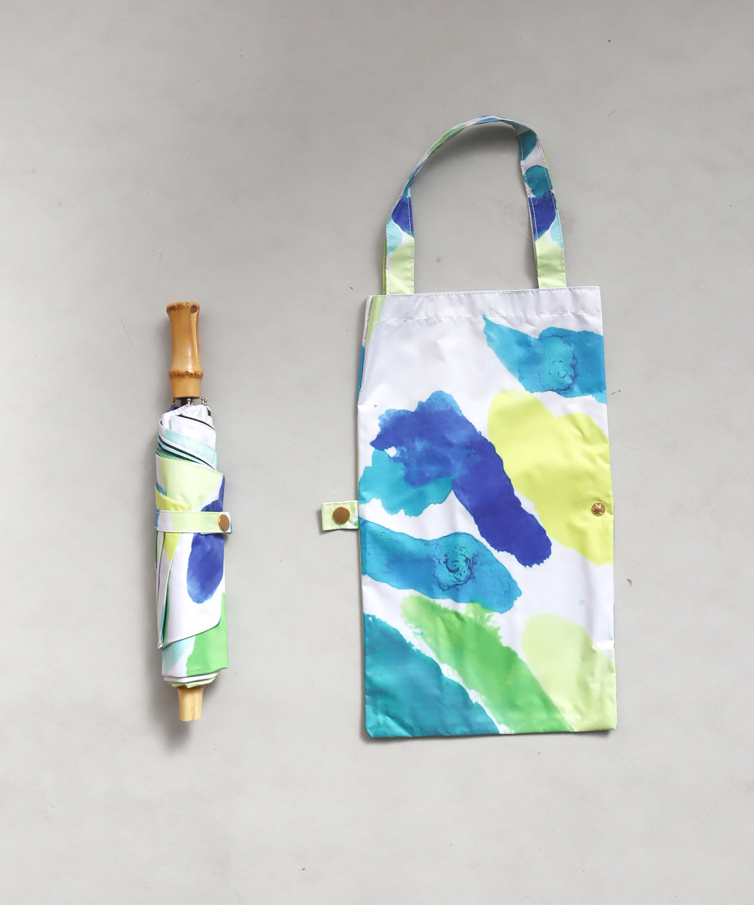 【遮蔽率99.9％】晴雨兼用折り畳み日傘 青葉の余韻柄