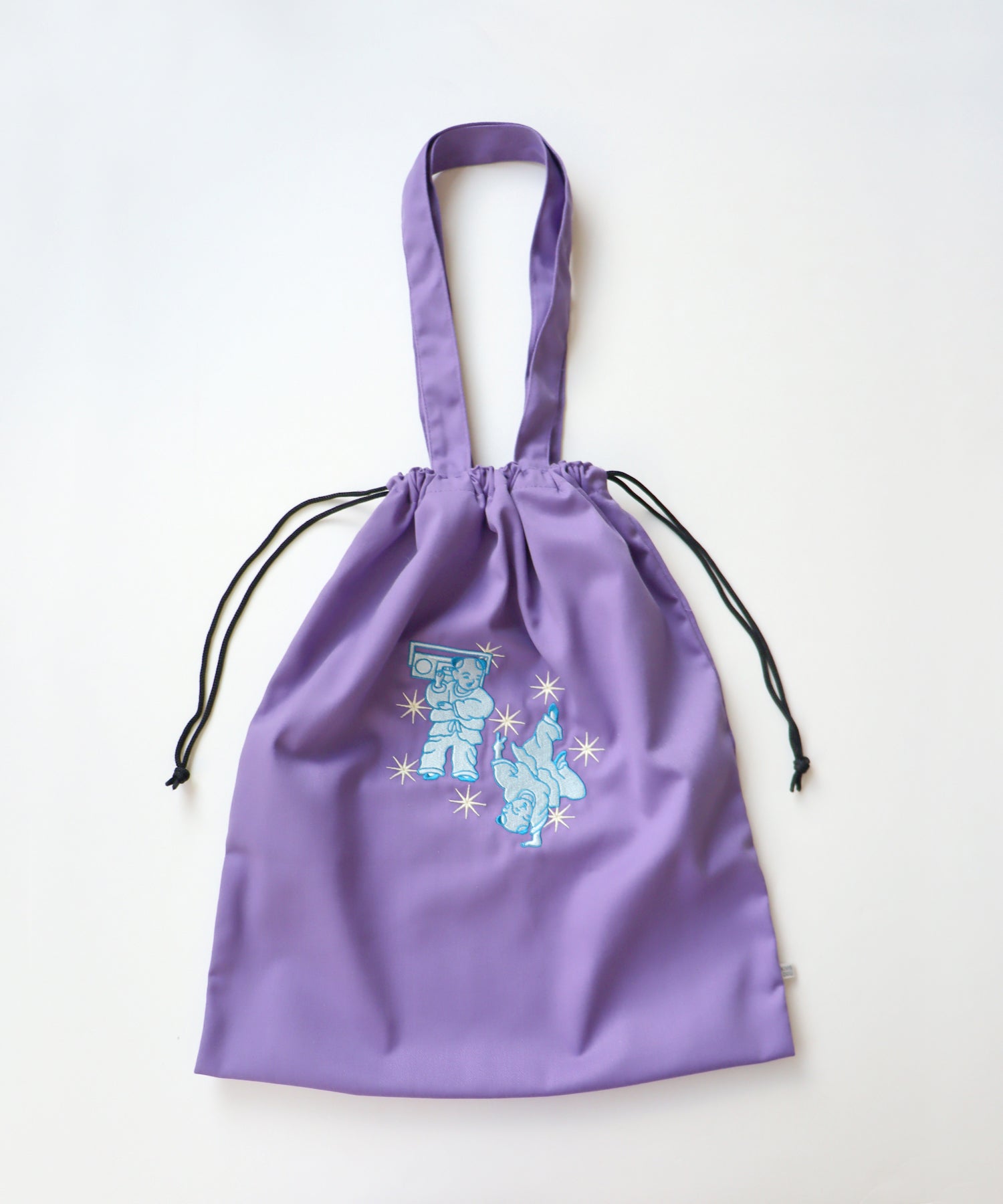 ★予約アイテム10％OFF★ コミカル刺繍 巾着バッグ