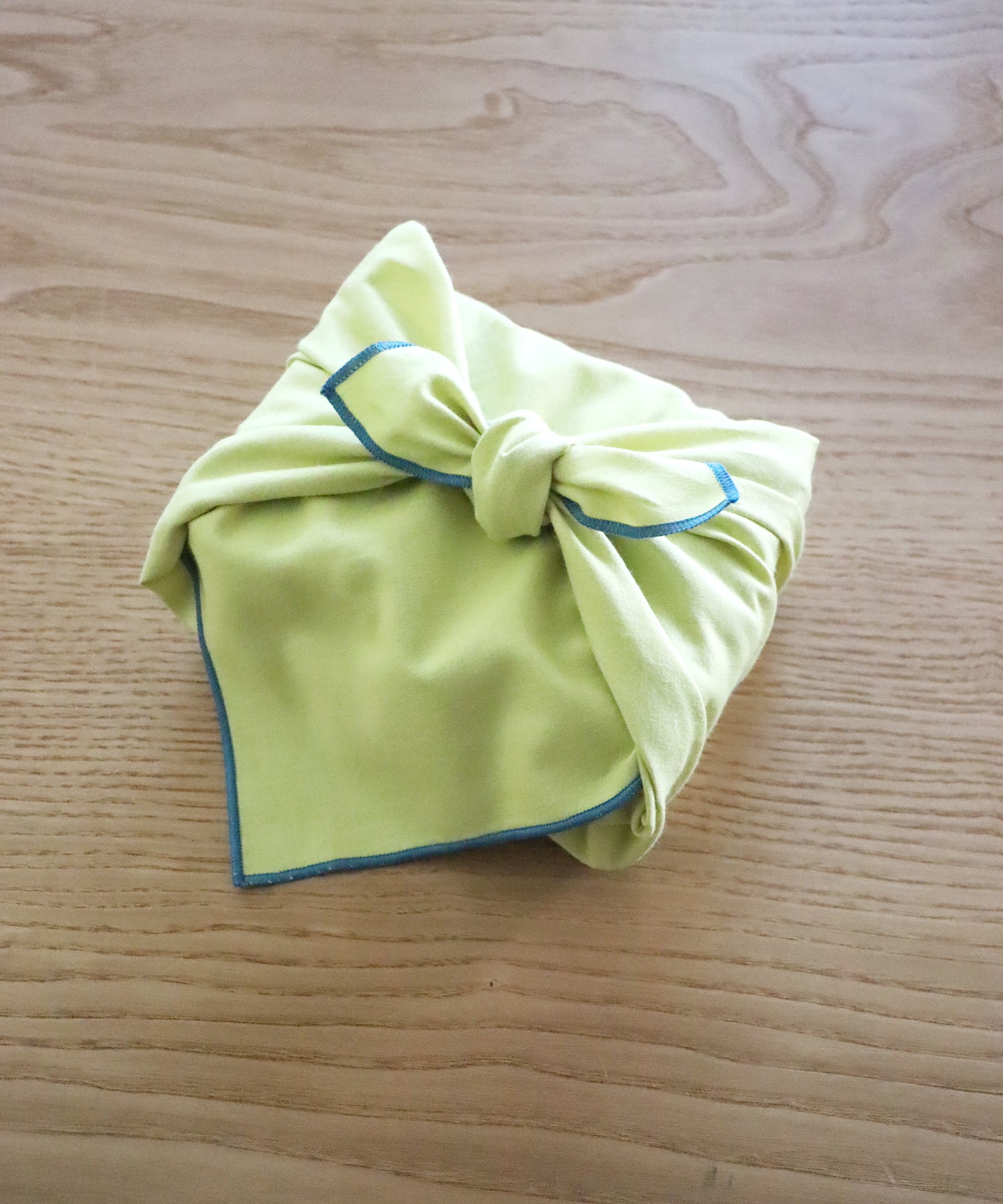 【有料】ギフトラッピング用 ハンカチ　商品